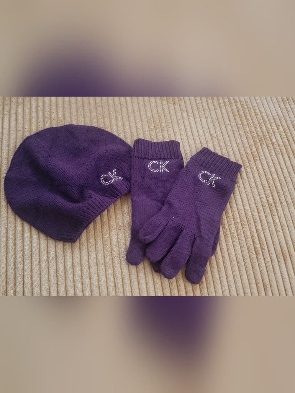 🍍3 For 15🍍Calvin Kleine Eggplant Purple Hat and Gloves Set